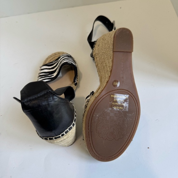 Vince Camuto Womens Leera Calf Hair Zebra Print Wedge Sandals, Black, Size 5.5
